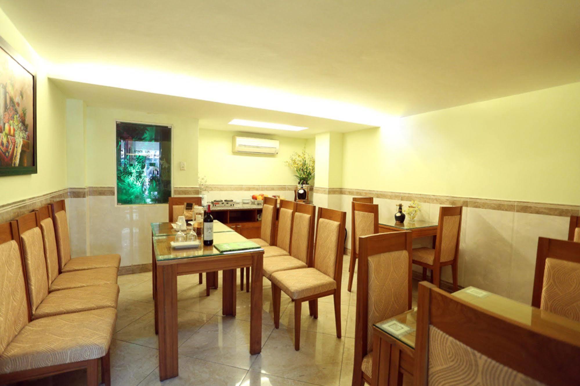 Thanh Long Khách sạn TP. Hồ Chí Minh